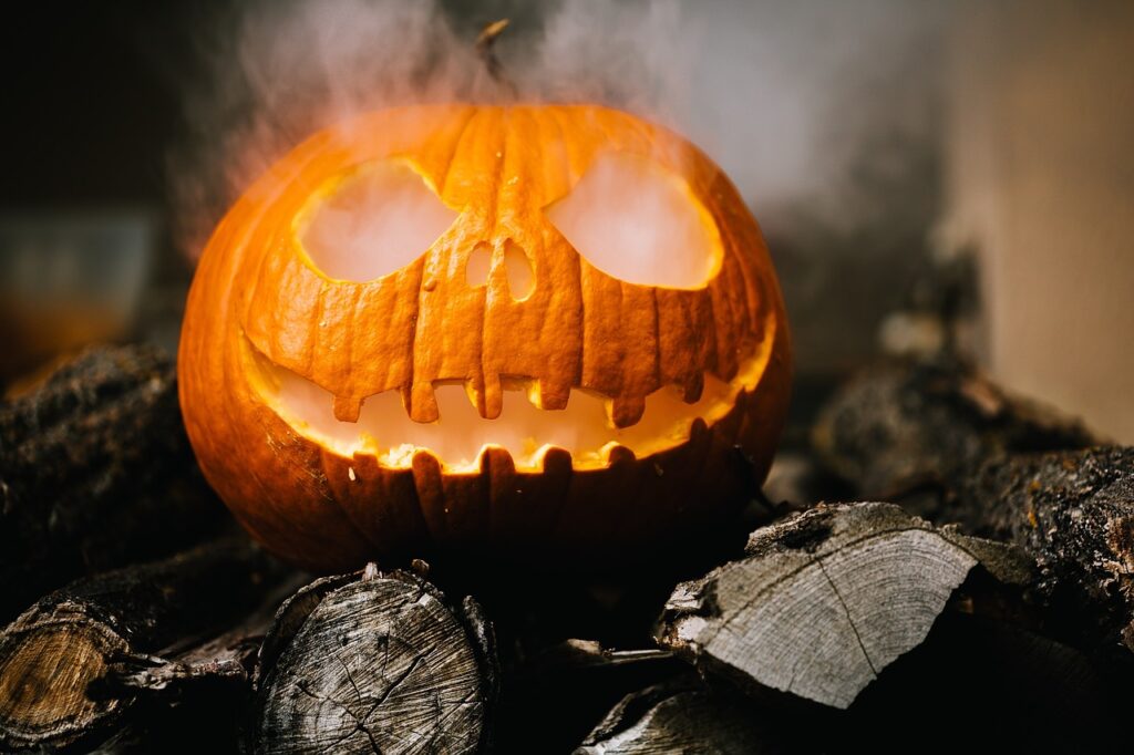 Halloween jack-o-lantern and lighting display