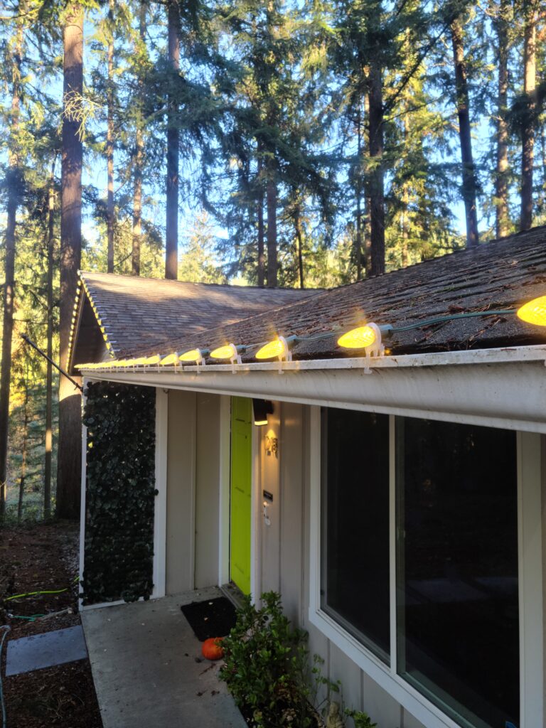 Holiday lights installed on a roof in the Seattle/Eastside area by Homefront Holiday Lights