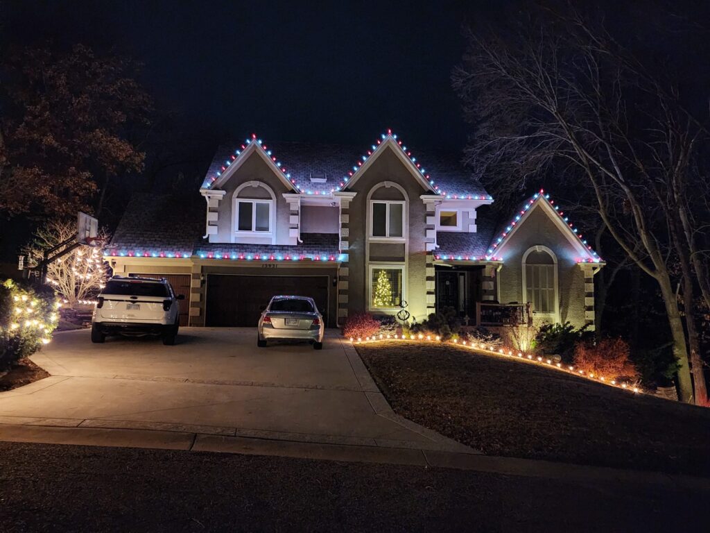 Custom holiday lights displays installed by Homefront Holiday lights in the Seattle/Eastside area